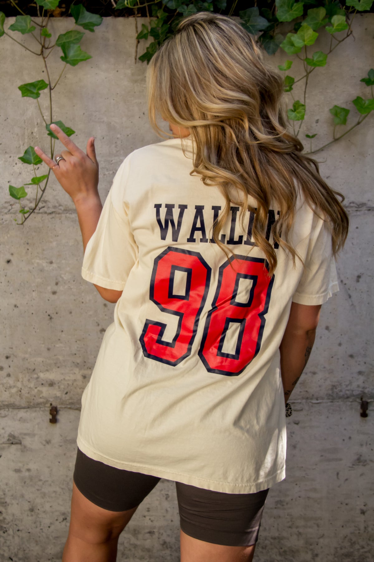 Wallen Tee